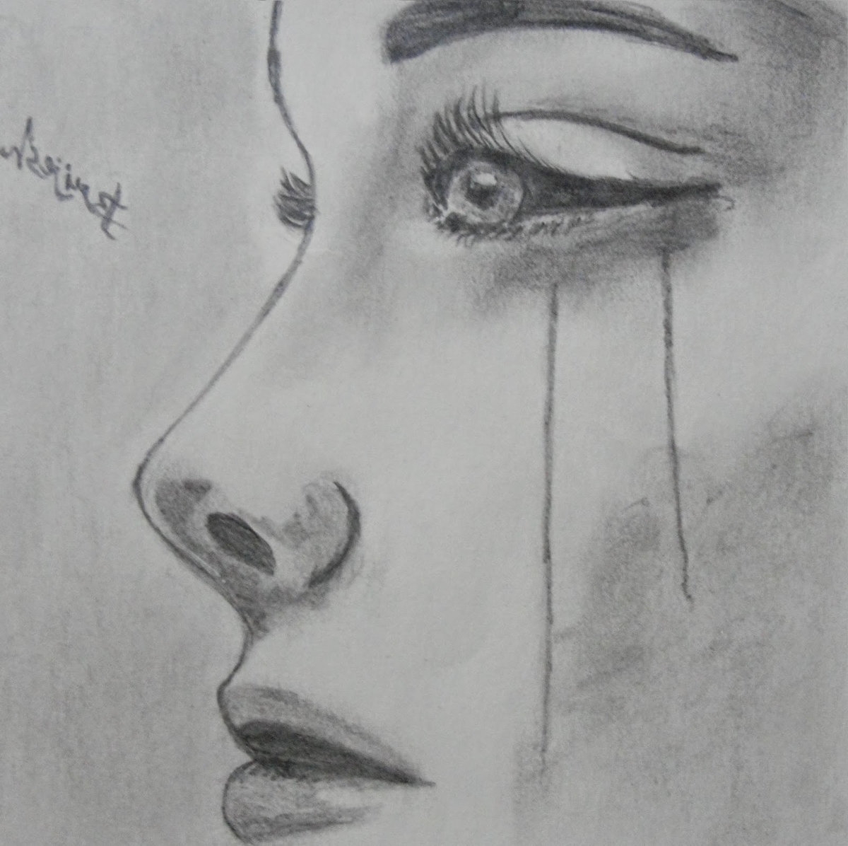 Портрет грустной девушки карандашом