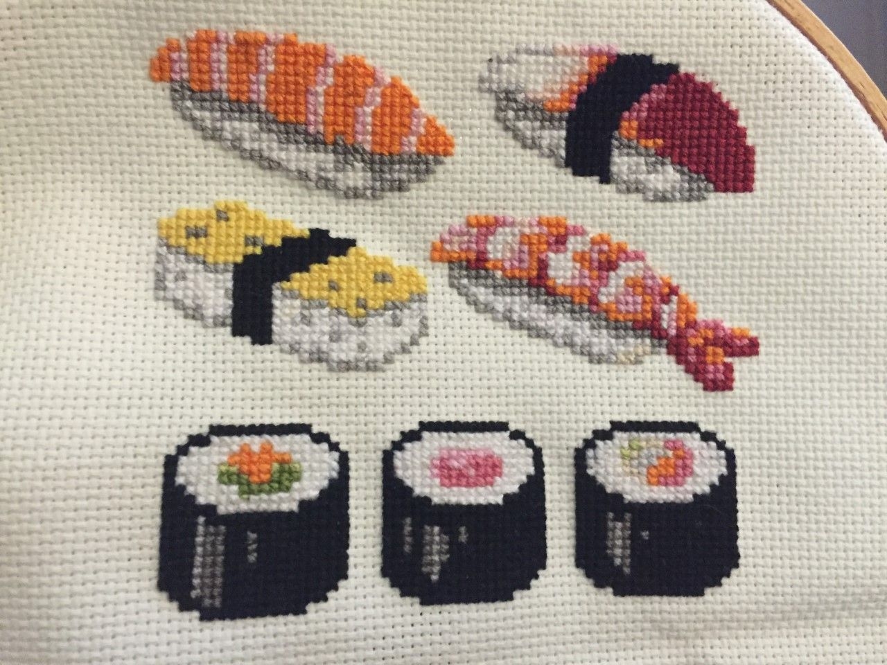 Вышивка роллы суши